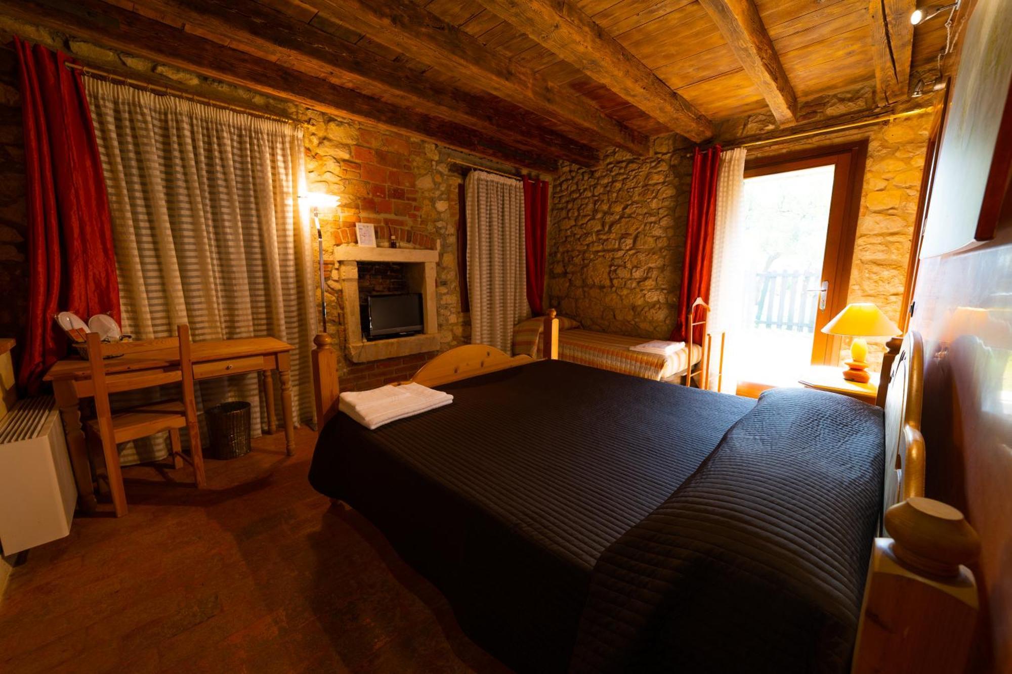 Agriturismo Riva Ratta مونتيكيو ماجوري المظهر الخارجي الصورة