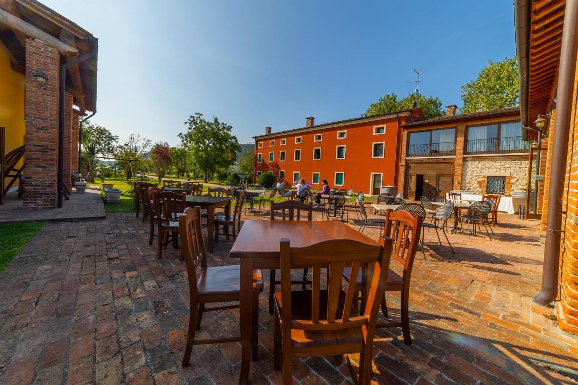 Agriturismo Riva Ratta مونتيكيو ماجوري المظهر الخارجي الصورة