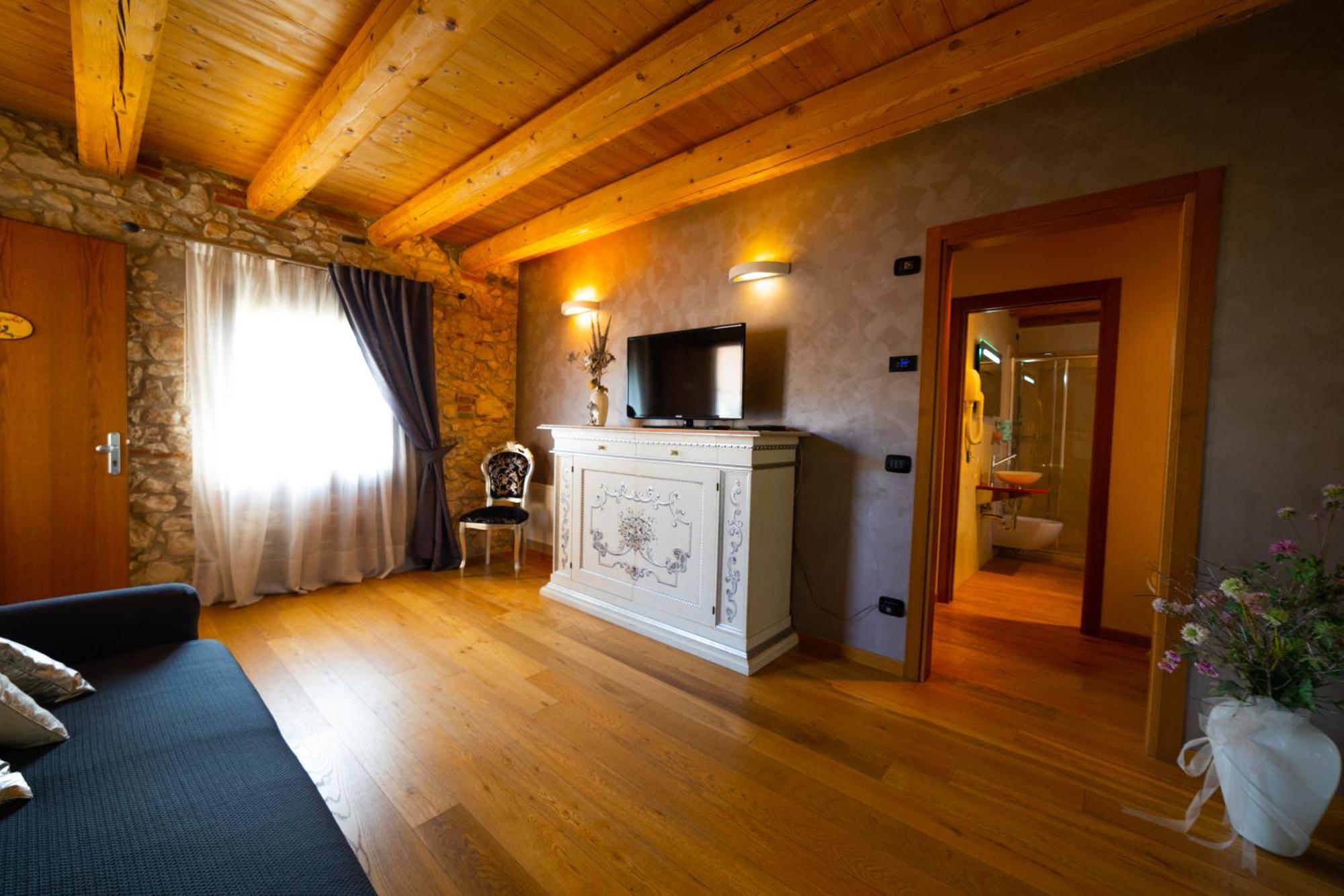 Agriturismo Riva Ratta مونتيكيو ماجوري المظهر الخارجي الصورة