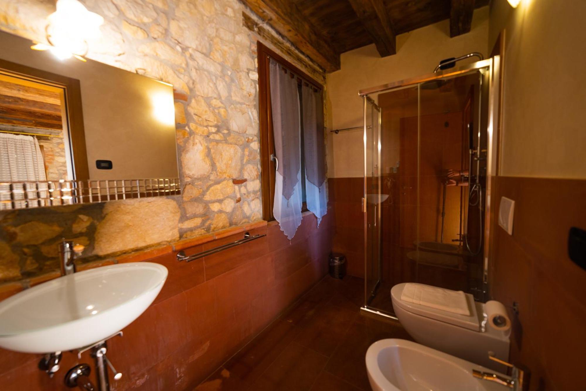 Agriturismo Riva Ratta مونتيكيو ماجوري المظهر الخارجي الصورة